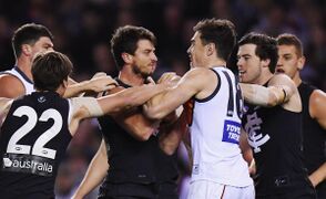 2017 Rd 12 - Alex Silvagni clashes with Cameron.