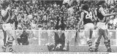 1972 GF - Jezza doing it easy on his back.Source: Melbourne Observer.