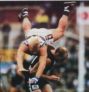 1999 Rd 4 - McKay & Waterhouse collide.